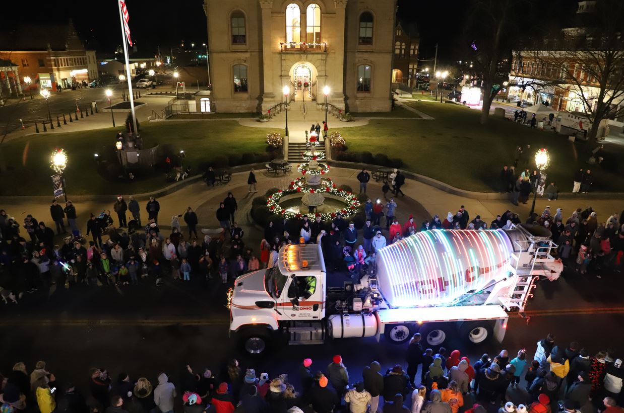 It’s Christmas Time in the City Downtown Bellefontaine