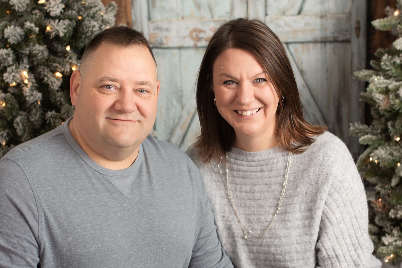 Christmas Mini Sessions with Indigo and Lace Photography