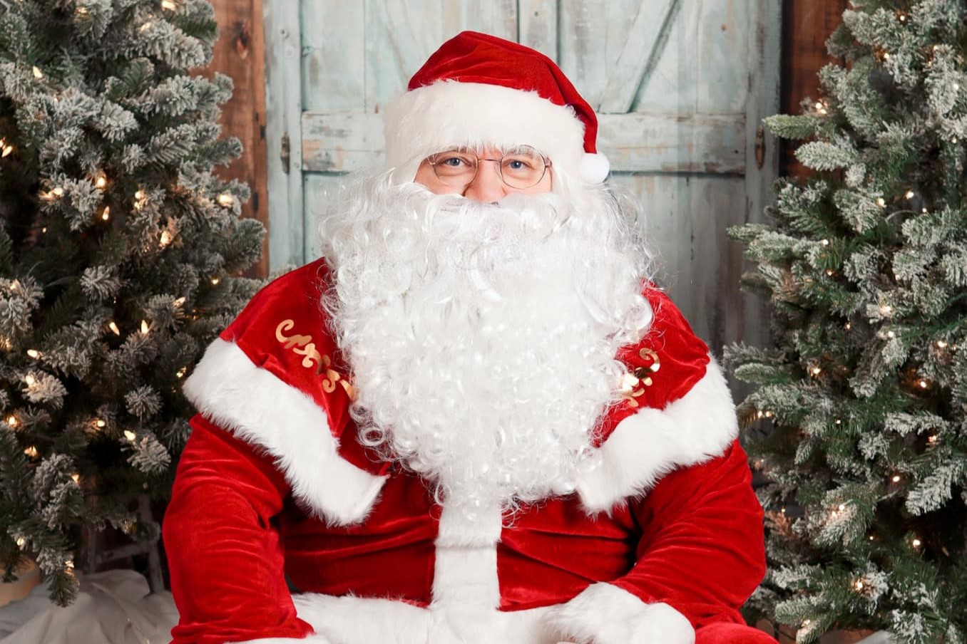 Santa Mini Sessions with Indigo and Lace Photography